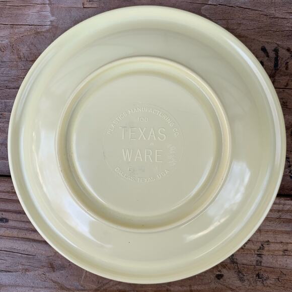 Texas Ware yellow melmac cup and saucer - Picture 3 of 5